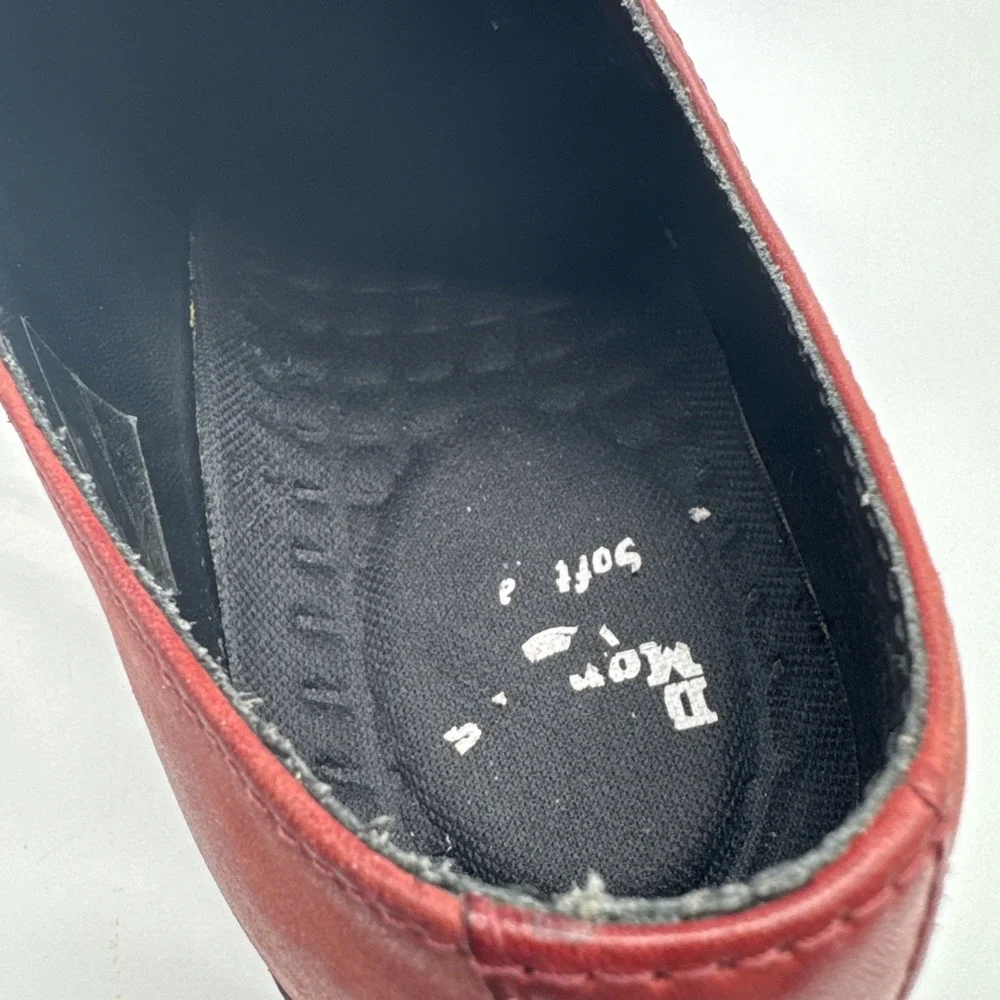 Dr. Martens product pair